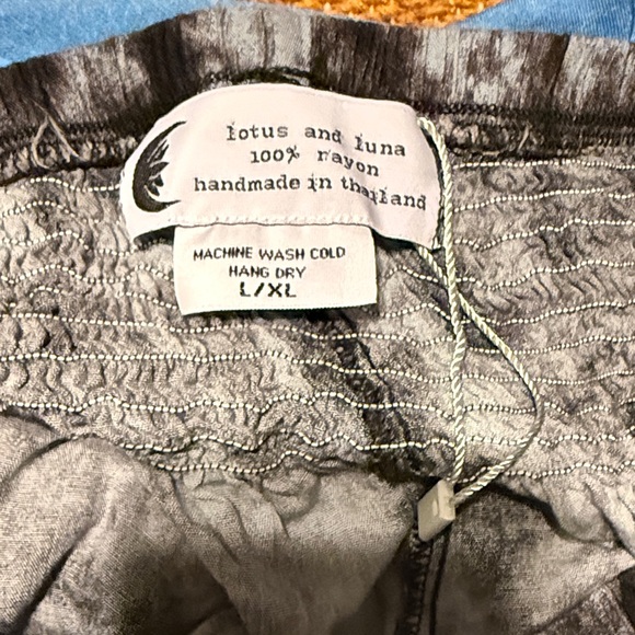 Harem Black and Gray Patterned Pants - Picture 7 of 7